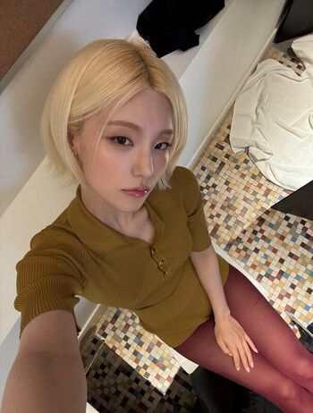 Full leaked Yeji private onlyfans photo