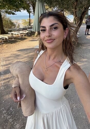 Full leaked Yeliz koc  page private onlyfans photo