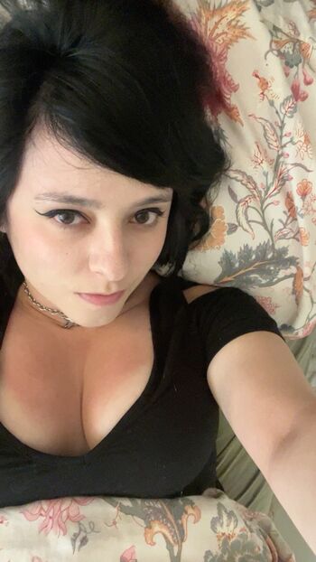 Full leaked Yellowspoongirl private onlyfans photo