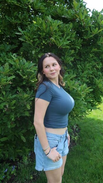 Full leaked Yellz private onlyfans photo