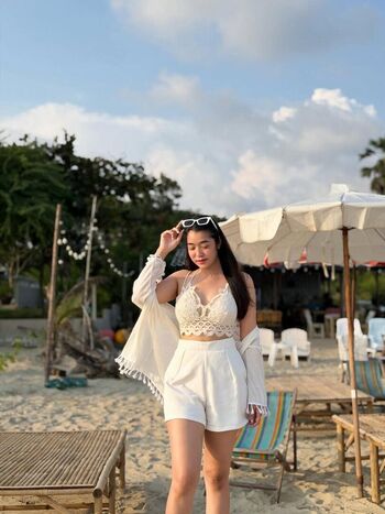 Full leaked Yen evagelista private onlyfans photo