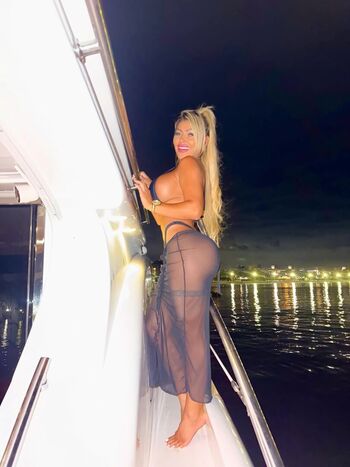 Full leaked Yenys olmedo page private onlyfans photo