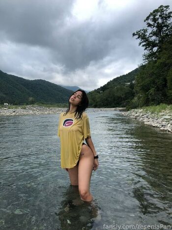 Full leaked Yeseniapan private onlyfans photo