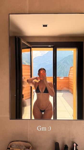 Full leaked Yesjulz private onlyfans photo