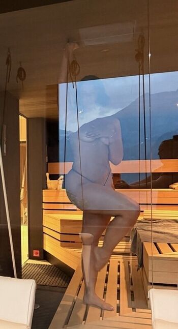 Full leaked Yesjulz  page private onlyfans photo