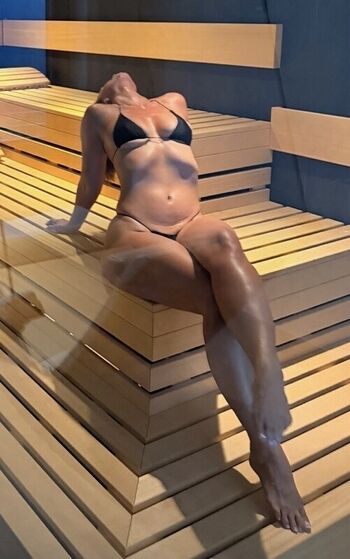 Full leaked Yesjulz  page private onlyfans photo