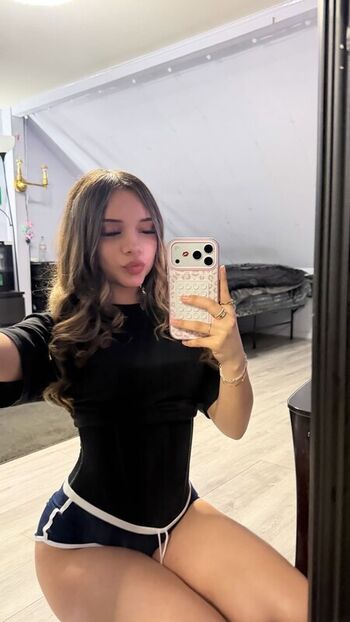 Full leaked Yessseeeniiaa page private onlyfans photo