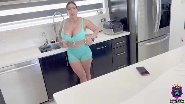 Full leaked Yiny leon private onlyfans photo