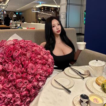 Full leaked Ykinseoul private onlyfans photo