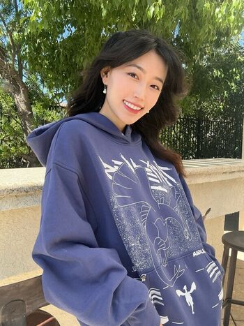 Full leaked Yoojin private onlyfans photo