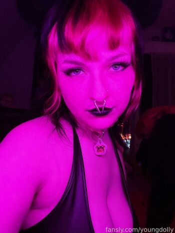 Full leaked Youngdolly private onlyfans photo