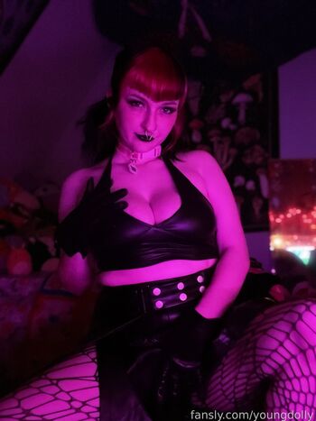 Full leaked Youngdolly private onlyfans photo