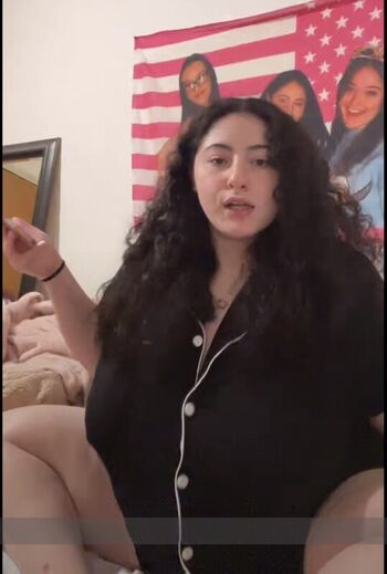 Full leaked Yourfavshizshow private onlyfans photo