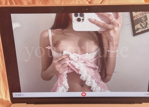 yourgrljulie