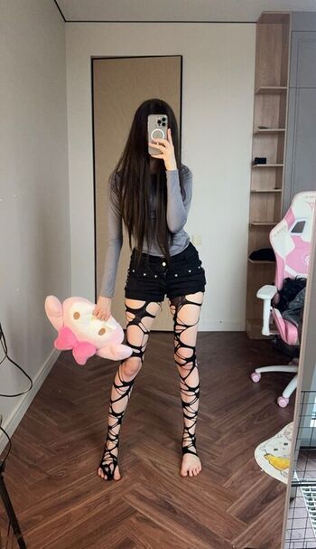 YourSmallDoll