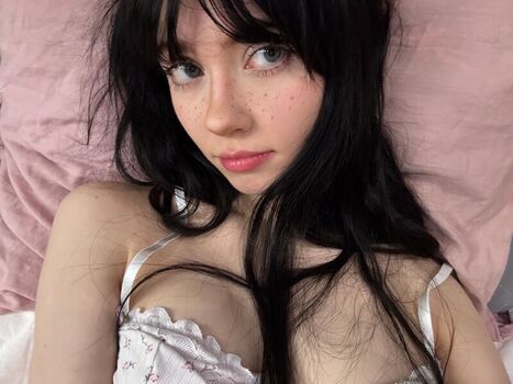 Full leaked Yoursmalldoll private onlyfans photo