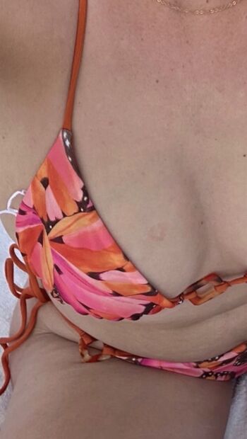 Full leaked Yoyobetz private onlyfans photo