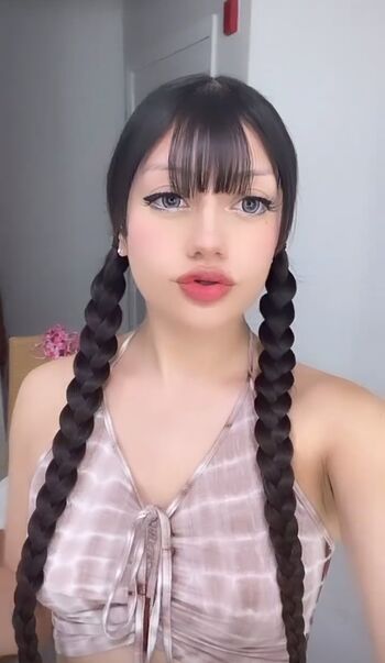 Full leaked Yozani private onlyfans photo