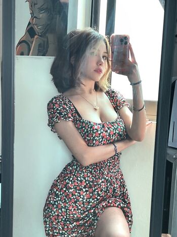 Full leaked Yozzzi private onlyfans photo