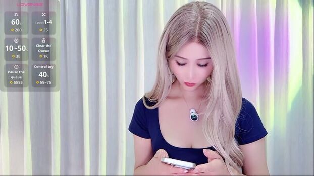 Full leaked Yuer private onlyfans photo