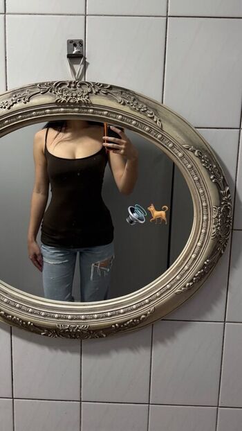Full leaked Yujin private onlyfans photo