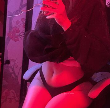 Full leaked Yumifps private onlyfans photo
