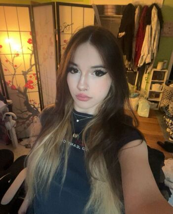 Full leaked Yumifps private onlyfans photo