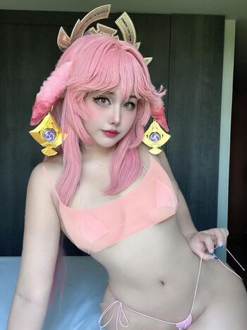 Yuno_cos