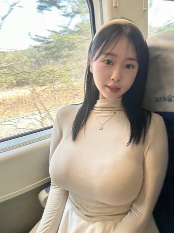 Full leaked Yunxvly private onlyfans photo
