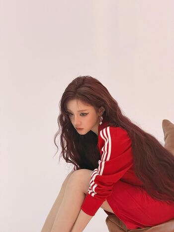 Full leaked Yuqi page private onlyfans photo