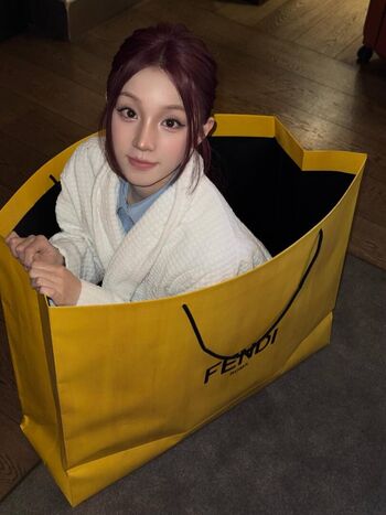 Full leaked Yuqi page private onlyfans photo