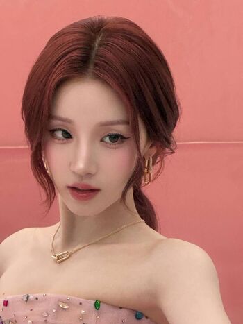 Full leaked Yuqi private onlyfans photo