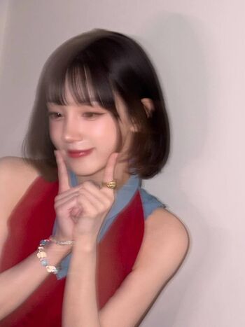 Full leaked Yuqi page private onlyfans photo