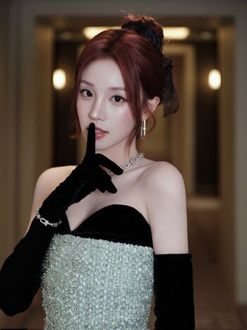 Full leaked Yuqi private onlyfans photo