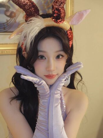 Full leaked Yuqi page private onlyfans photo