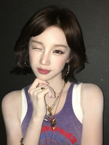 Full leaked Yuqi page private onlyfans photo