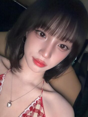 Full leaked Yuqi page private onlyfans photo
