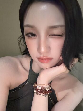 Full leaked Yuqi private onlyfans photo