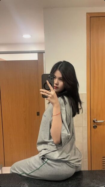 Full leaked Yuri gen private onlyfans photo