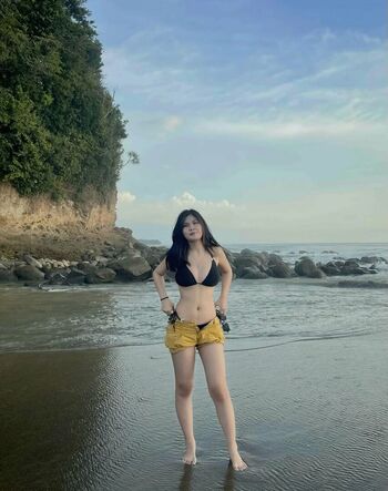 Full leaked Yuri gen private onlyfans photo