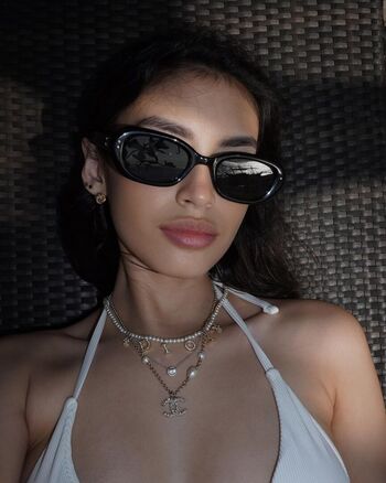 Full leaked Yvonnearesu private onlyfans photo
