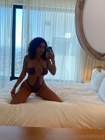 Full leaked Yzabeya page private onlyfans photo
