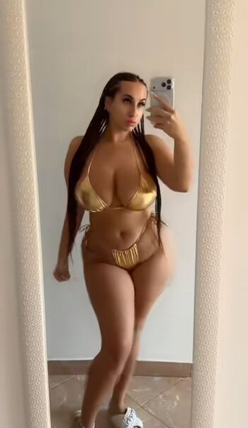 Full leaked Zahtjevi za cure s ogromnim sisama private onlyfans photo