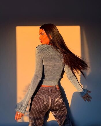 Full leaked Zaira nara page private onlyfans photo