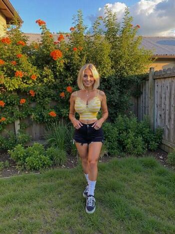 Full leaked Zara davis private onlyfans photo