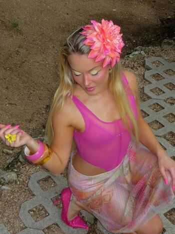 Full leaked Zara larsson  page private onlyfans photo