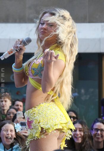 Full leaked Zara larsson  page private onlyfans photo