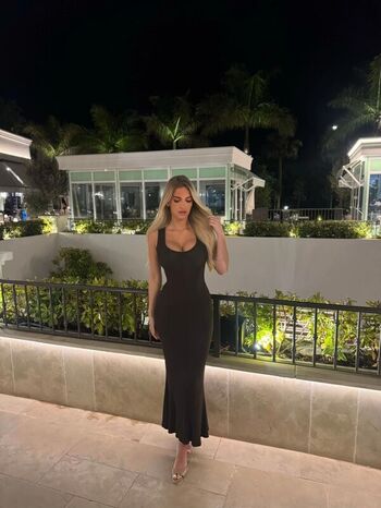 Full leaked Zara private onlyfans photo