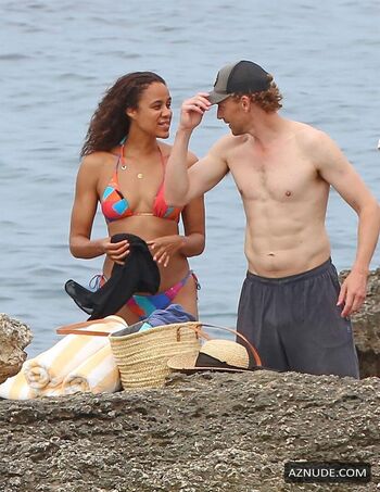 Full leaked Zawe ashton private onlyfans photo