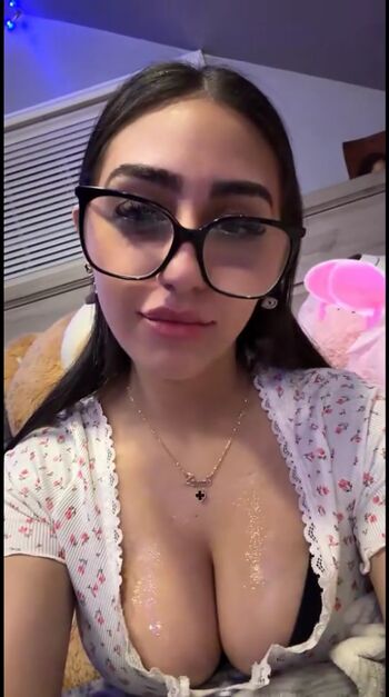 Full leaked Zeinab mansour private onlyfans photo